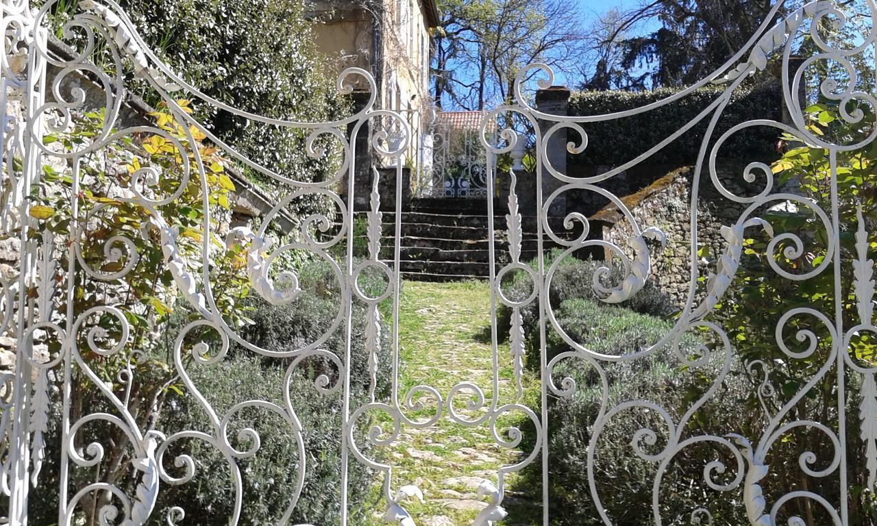 Residence Les Trois Jardins Avec Wifi Et Parking Gratuit سارلا لا كانيدا المظهر الخارجي الصورة